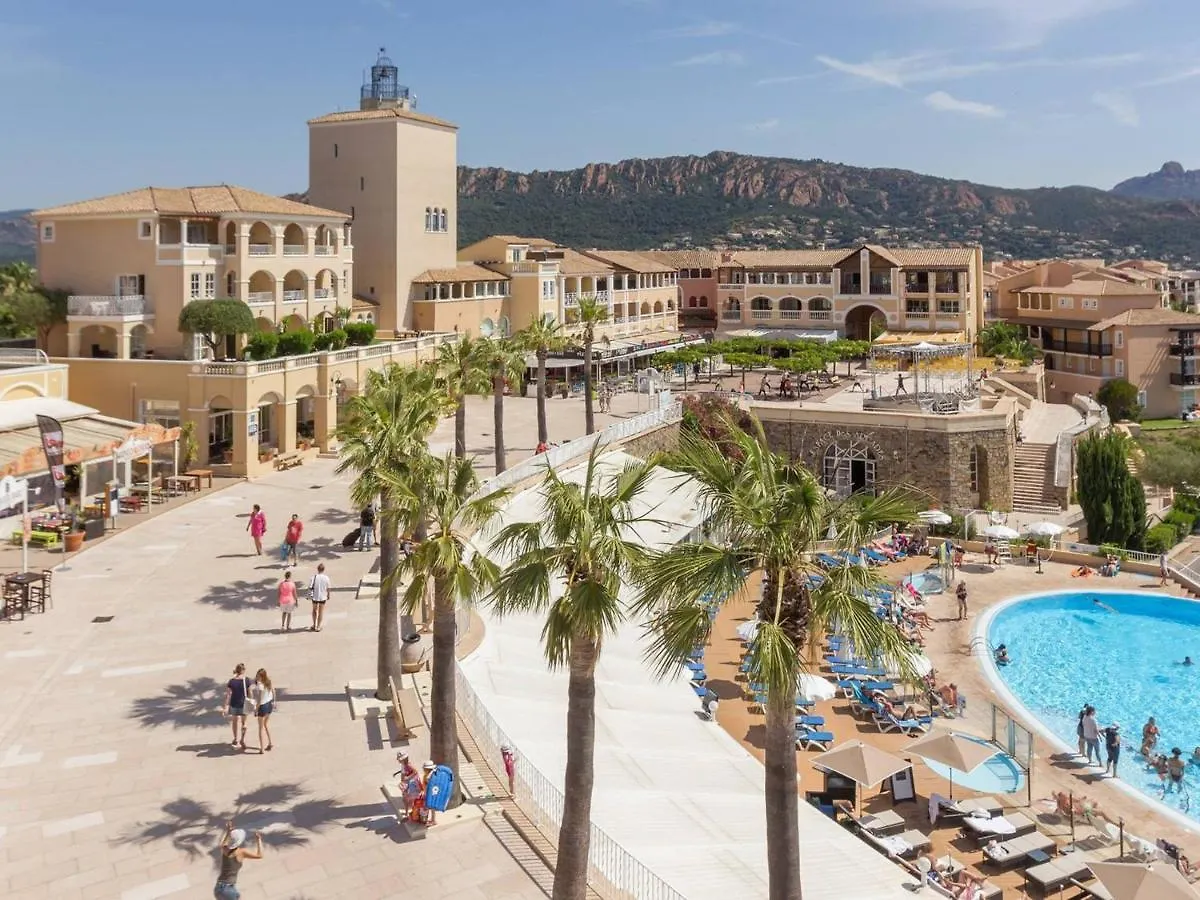 Apartment Appartement 3 Pieces Avec Terrasse, Piscine Et Parking A Saint-Raphael - Fr-1-504-606 France